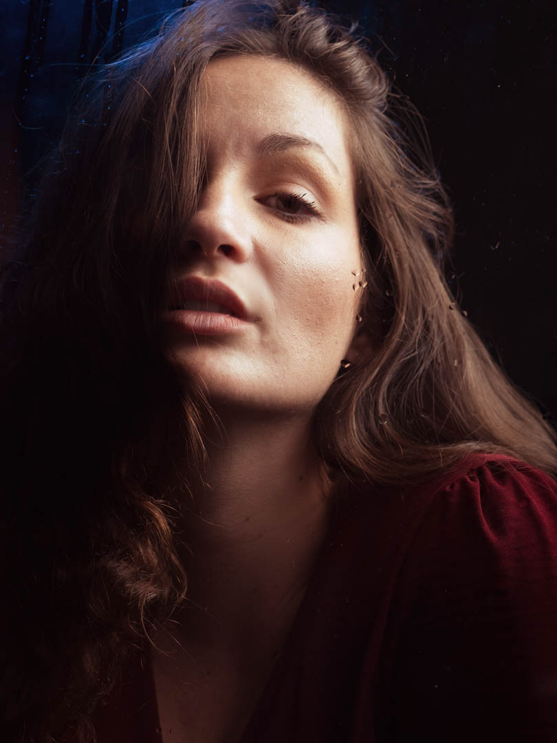 Retrato en rojo